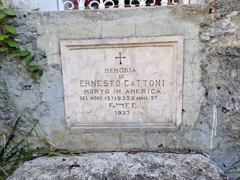 Capitello di Santa Maria - lapide ricordo
