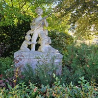 Monumento a Domenico Bassetti presso l'omonimo parco