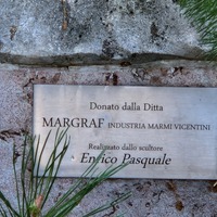 Monumento a Domenico Bassetti presso l'omonimo parco - la targa