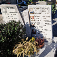 Tomba dei missionari Olivo e Giuliano Pisoni
