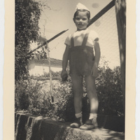 Bimbo all'asilo estivo